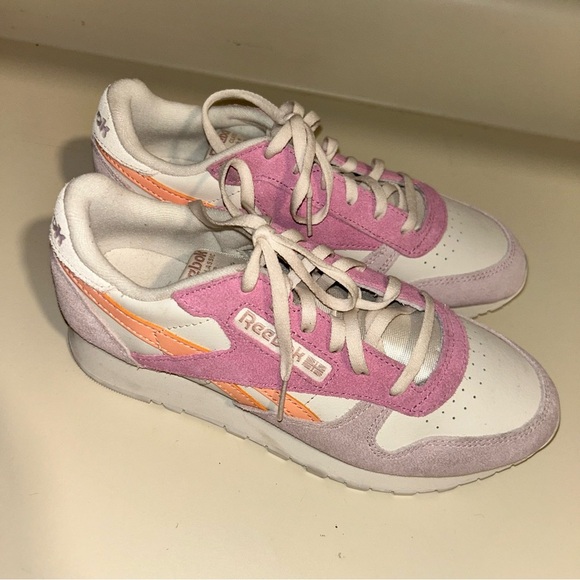 Reebok Shoes - Reebok NWOT Shoes